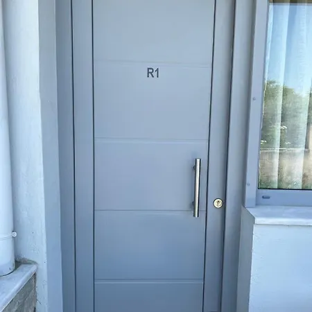 Bivas Apartment *